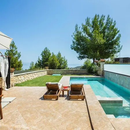 Villa - Sunny Hanioti