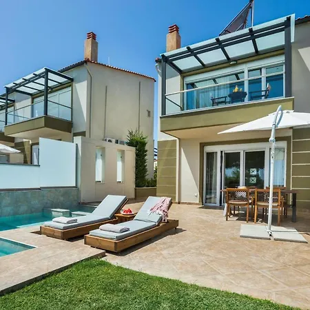 - Sunny Villa